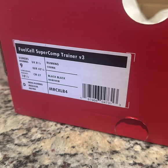 New Balance 
FuelCell SuperComp Trainer v3 Road-Running Shoes - Men's size 9 - Picture 6 of 6